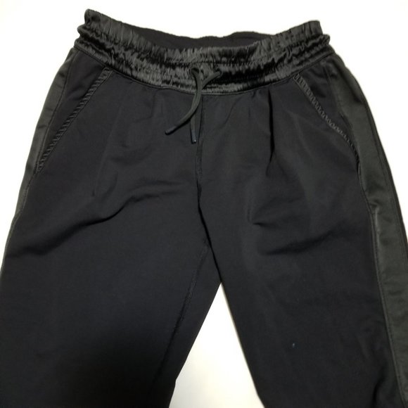 Ivivva Black Luxtreme Drawstring Joggers - Picture 3 of 5